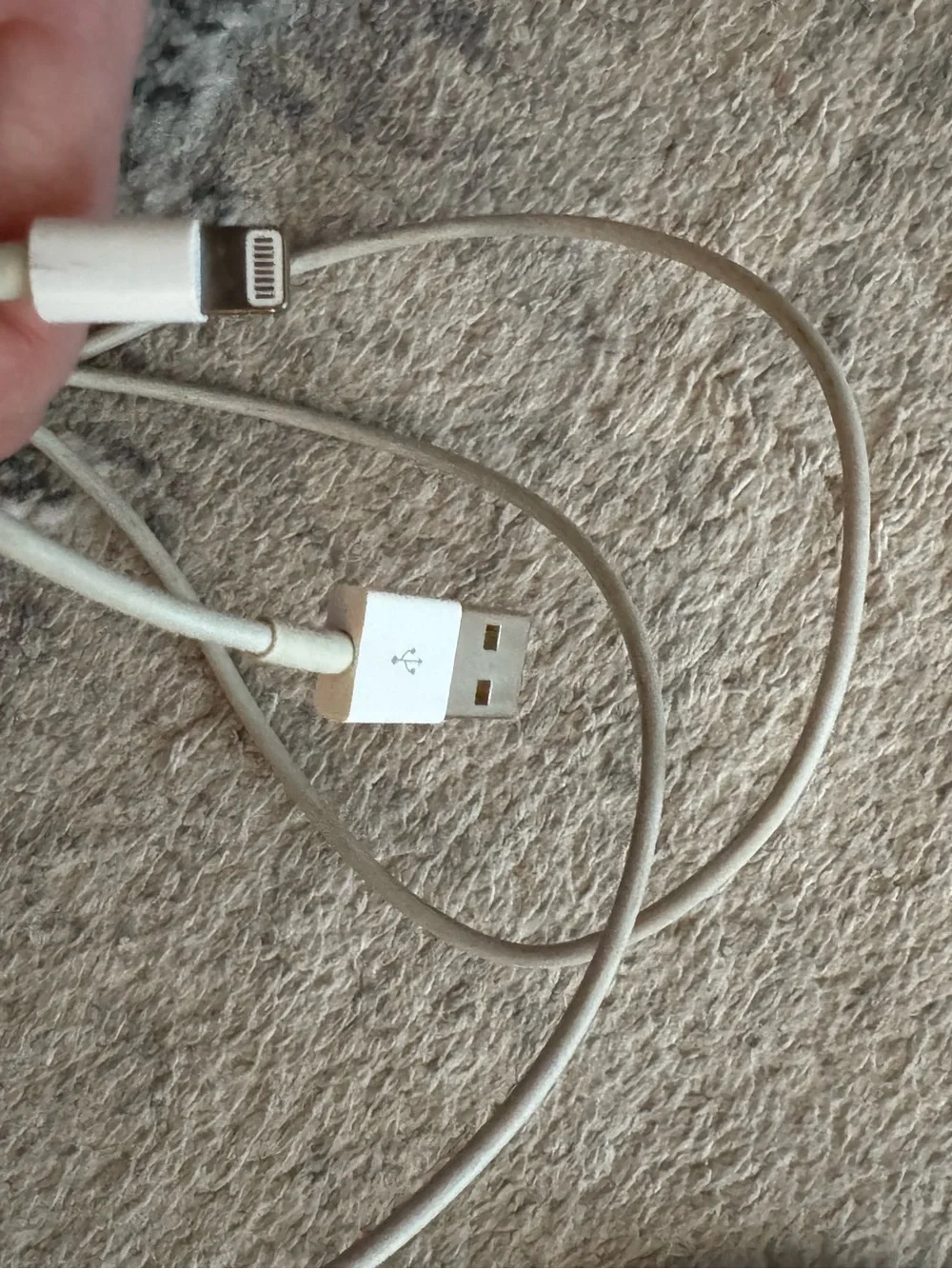 Bundle of 2 🆕 Apple lightening to USB-C and 1 lightening to USB cable chargers